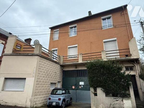 LISIEUX CENTRE VILLE BEL APPARTEMENT T3 RENOVE 57m² + AVEC TERRASSE loué 700 € / mois
