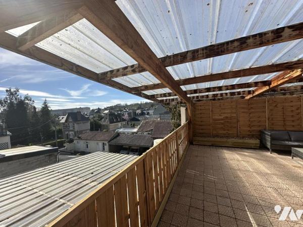 LISIEUX CENTRE VILLE BEL APPARTEMENT T3 RENOVE 57m² + AVEC TERRASSE loué 700 € / mois