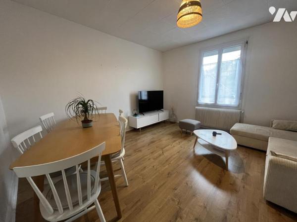 LISIEUX CENTRE VILLE BEL APPARTEMENT T3 RENOVE 57m² + AVEC TERRASSE loué 700 € / mois