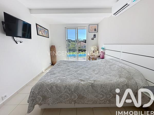 Maison à vendre 10 pièces 260 m² Sanary-sur-Mer