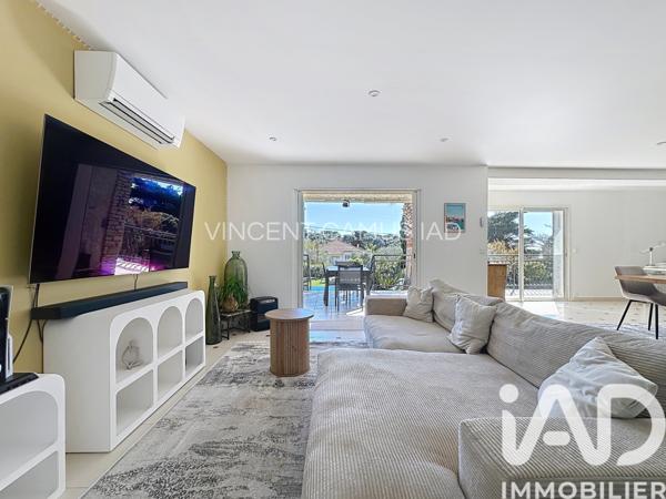 Maison à vendre 10 pièces 260 m² Sanary-sur-Mer