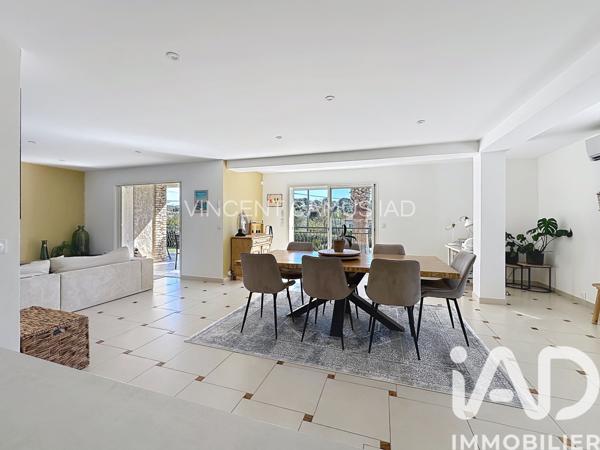 Maison à vendre 10 pièces 260 m² Sanary-sur-Mer