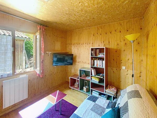 CRAPONNE SUR ARZON Deux Chalets en Mélèze sur plus de 1000 m2 de terrain