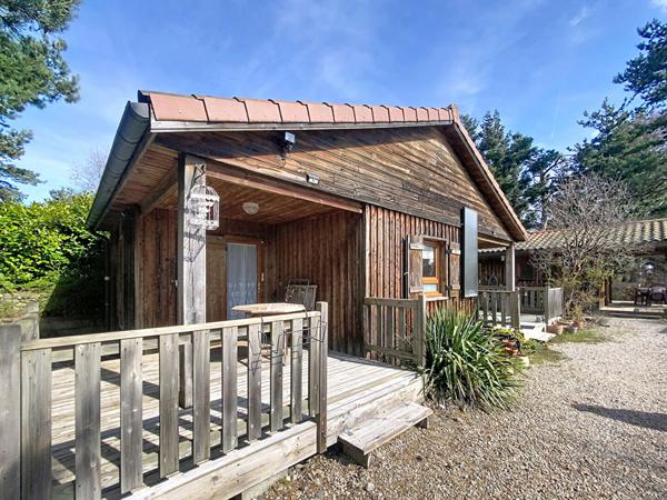 CRAPONNE SUR ARZON Deux Chalets en Mélèze sur plus de 1000 m2 de terrain