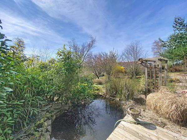 CRAPONNE SUR ARZON Deux Chalets en Mélèze sur plus de 1000 m2 de terrain