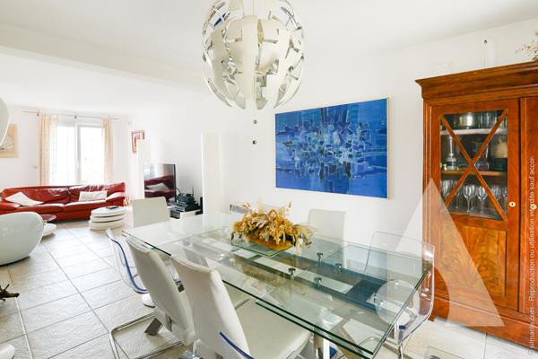 Maison 8 pièces 223 m2