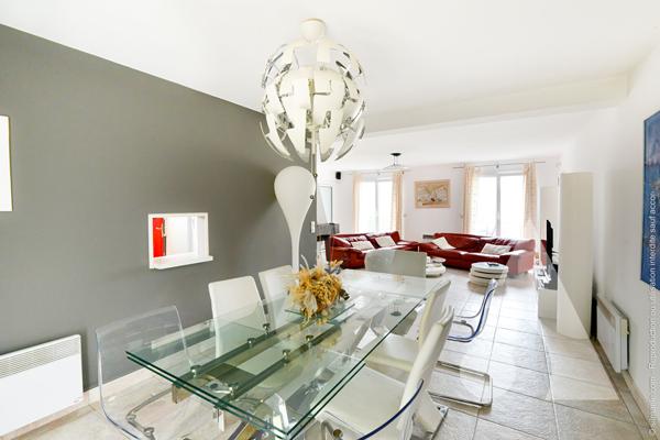 Maison 8 pièces 223 m2