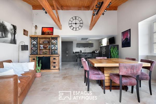 Maison de village rénovée au coeur de la cité médiévale