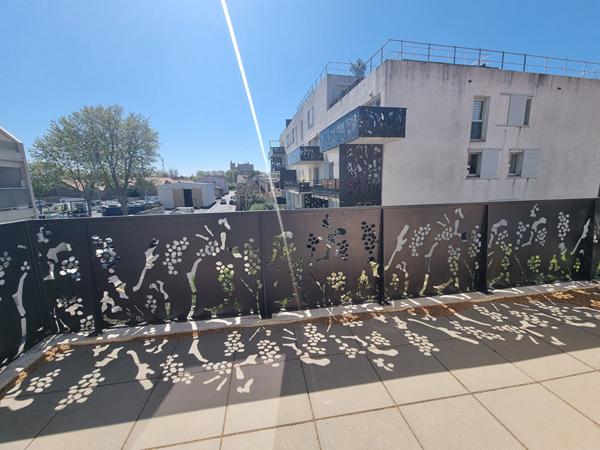 Narbonne , quai d'Alsace, Appartement 3 pièces plein sud, avec terrasse et parking