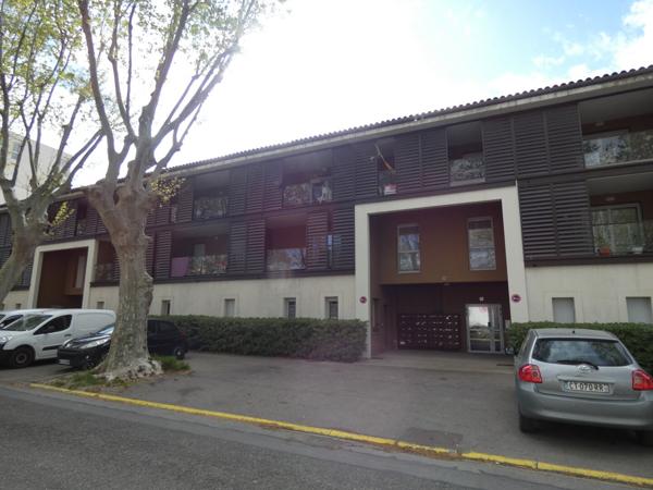 Narbonne , quai d'Alsace, Appartement 3 pièces plein sud, avec terrasse et parking
