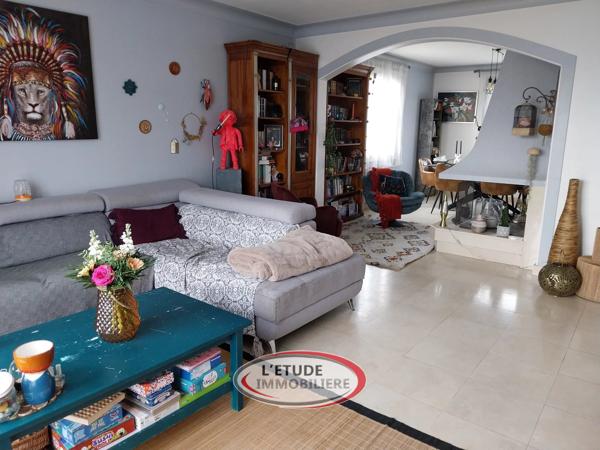 Sainte Pazanne bourg : familiale de 220 m² habitables, 5 chambres + 1 bureau