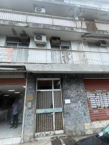 Appartement à SAISIR ET RAFRAICHIR