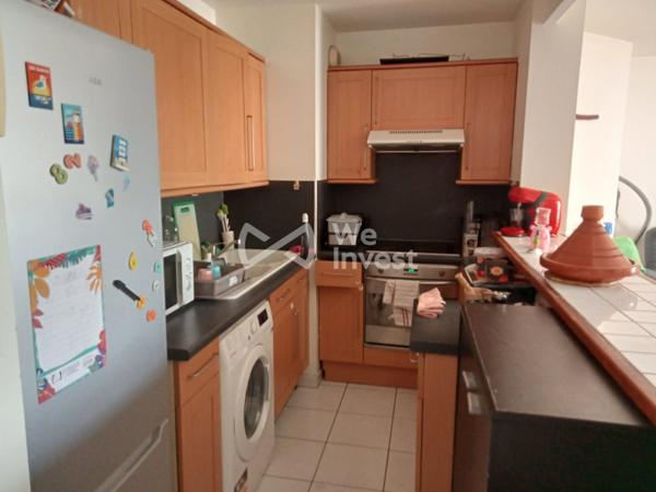 A vendre F2 lumineux avec balcon dans une belle résidence