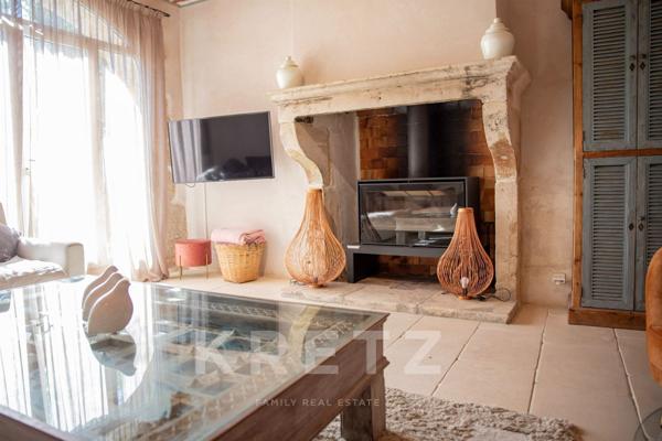 Propriété d'exception - restauration de charme - piscine et jardin paysagé - vue panoramique