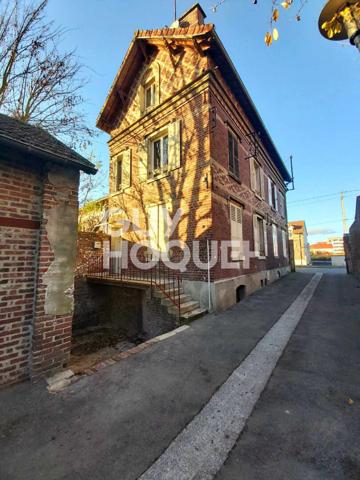EN VENTE : Maison en briques - COMPIEGNE
