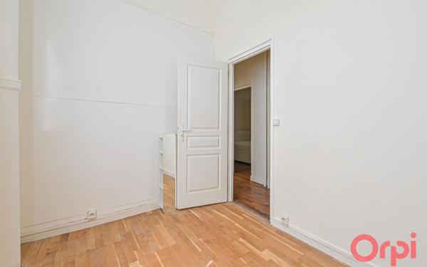 Appartement à vendre    3 pièces • 46,02 m2 Clichy