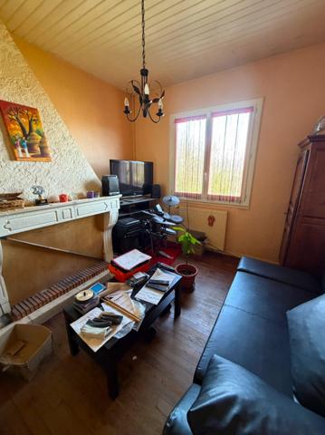 MAISON T3 INDÉPENDANTE AVEC GARAGE INVESTISSEMENT OU PROJET DE RÉNOVATION