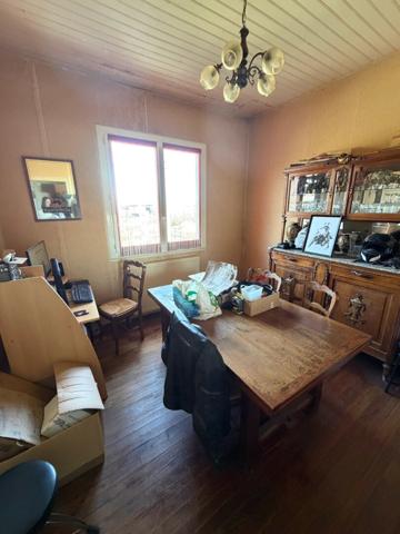 MAISON T3 INDÉPENDANTE AVEC GARAGE INVESTISSEMENT OU PROJET DE RÉNOVATION
