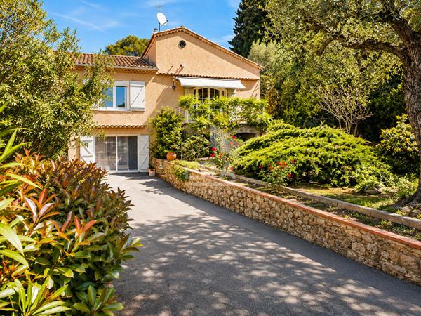 Maison Le Cannet 6 pièces 188 m2