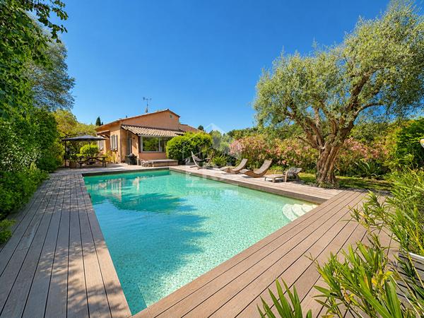 Maison Le Cannet 6 pièces 188 m2