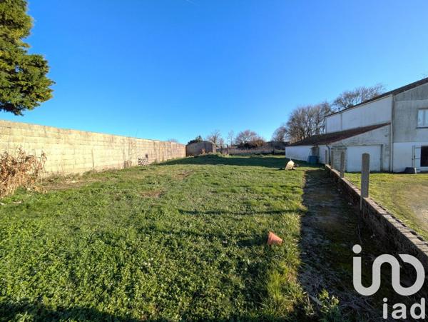 Maison 7 pièces de 180 m² à Balanzac (17600)