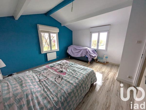 Maison 7 pièces de 180 m² à Balanzac (17600)