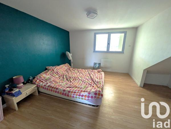 Maison 7 pièces de 180 m² à Balanzac (17600)