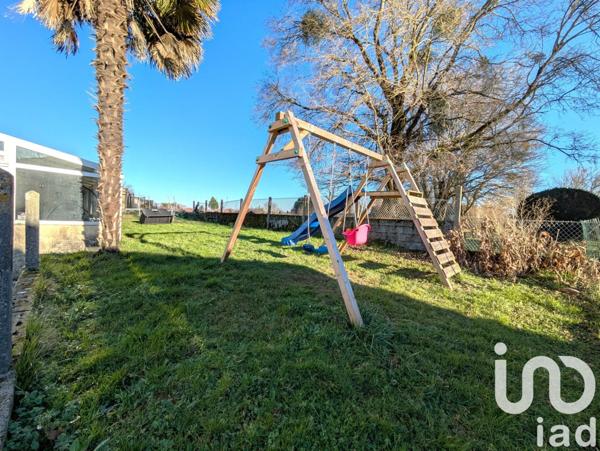 Maison 7 pièces de 180 m² à Balanzac (17600)