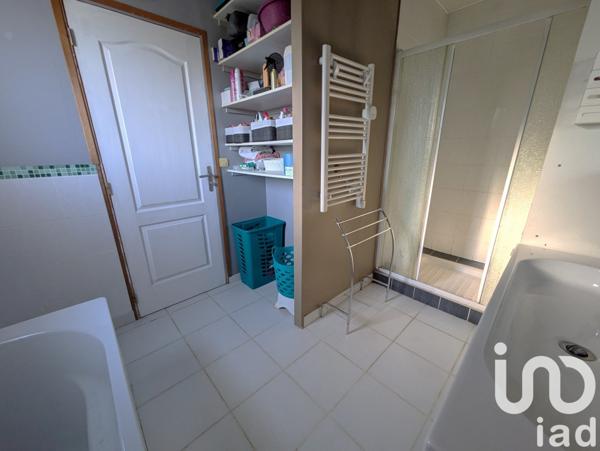 Maison 7 pièces de 180 m² à Balanzac (17600)