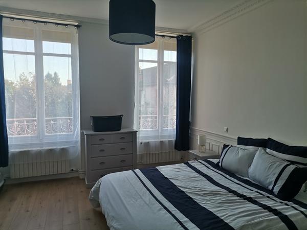 Appartement T5 BAR SUR AUBE Ref 487C