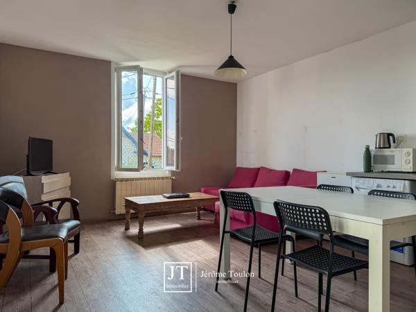 Maison
                                                                                                                                                                                                                                                                                                                        5 pièce(s)                                                                                                                                                                                                          3 chambre(s)                                                                                                                                                                                                          112  m²
