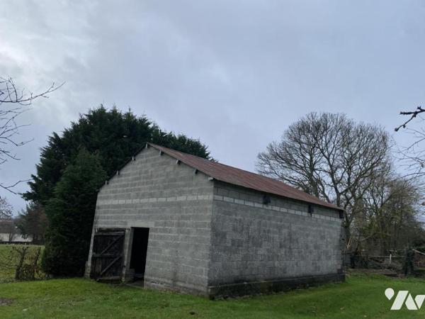 LONGERE A RENOVER AVEC TERRAIN