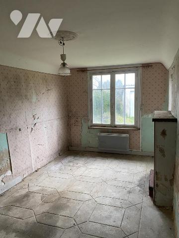 LONGERE A RENOVER AVEC TERRAIN