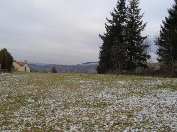 Sanssac L'Eglise(43), terrain constructible de 3488 m2
