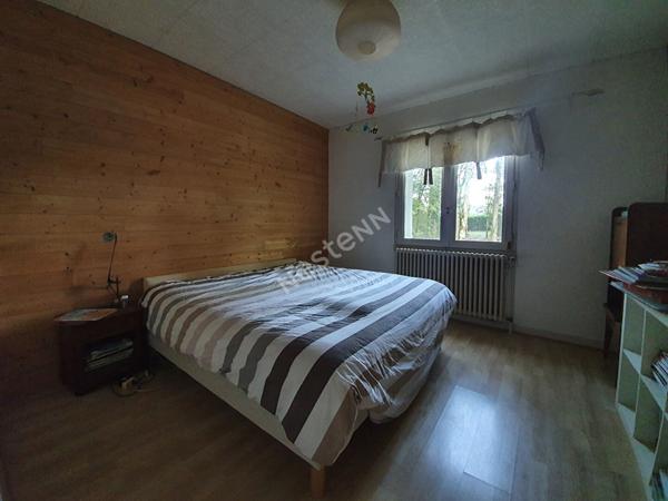 Orvault Ragon : EN VENTE, Fort potentiel pour cette maison de plus de 300 m² de bâti, 11 000 m² de parc aux portes de Nantes.