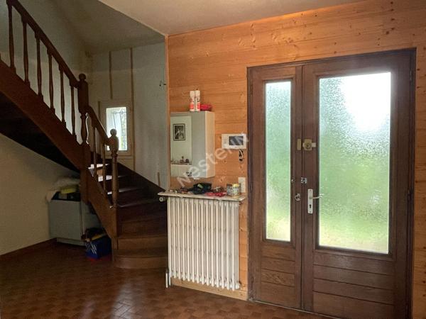 Orvault Ragon : EN VENTE, Fort potentiel pour cette maison de plus de 300 m² de bâti, 11 000 m² de parc aux portes de Nantes.