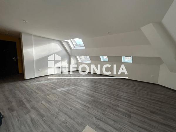 Location Appartement 2 pièces 51.13 m² - 2 RUE LE FULTON Bourges 18000