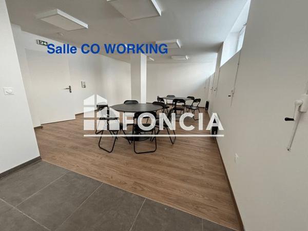 Location Appartement 2 pièces 51.13 m² - 2 RUE LE FULTON Bourges 18000