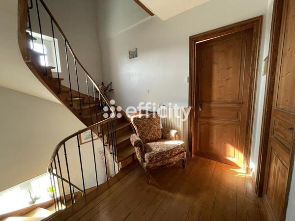 Maison 6 pièces - 184 m²