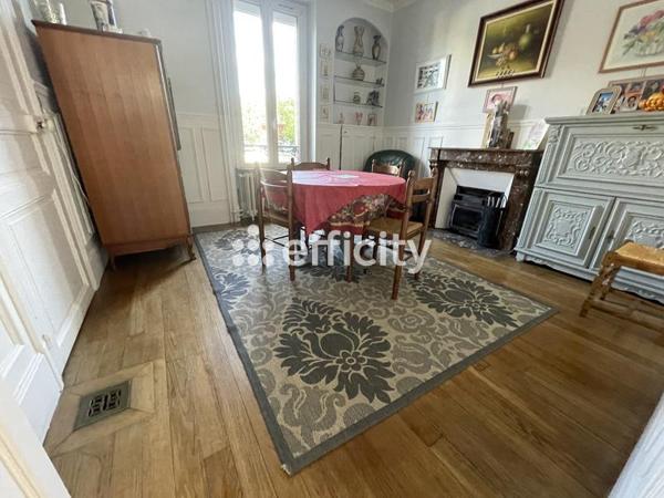 Maison 6 pièces - 184 m²