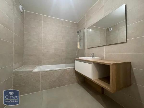 Appartement à louer 3 pièces 69.31m² Montpellier (34000)