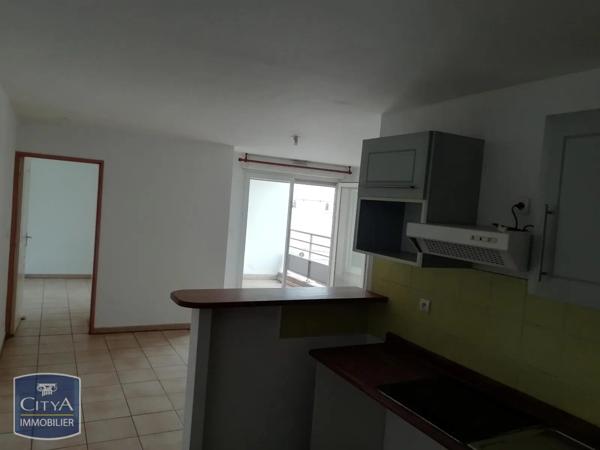 Appartement à louer 2 pièces 41.25m² Le Tampon (97430)