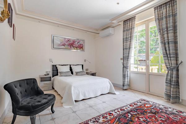 Maison à vendre 5 pièces 340m² Chambray-lès-Tours (37170)