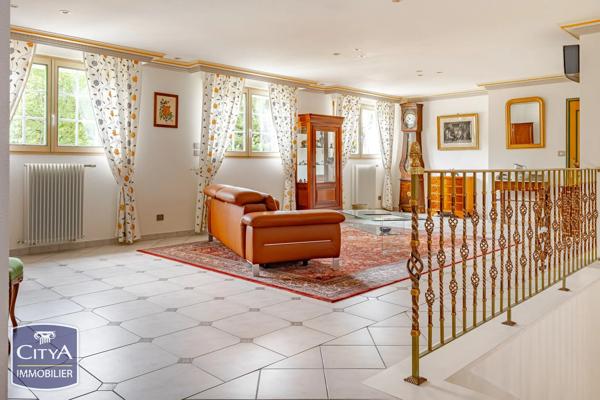Maison à vendre 5 pièces 340m² Chambray-lès-Tours (37170)