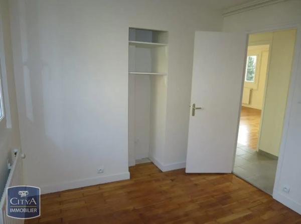 Appartement à louer 3 pièces 60.84m² Saint-Égrève (38120)