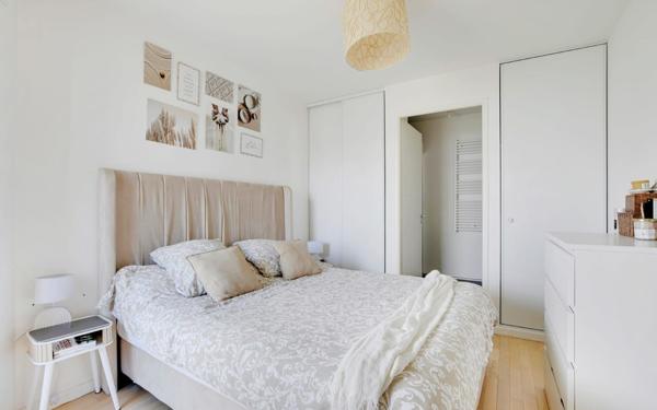 Appartement à vendre    4 pièces • 84,57 m2 Pantin