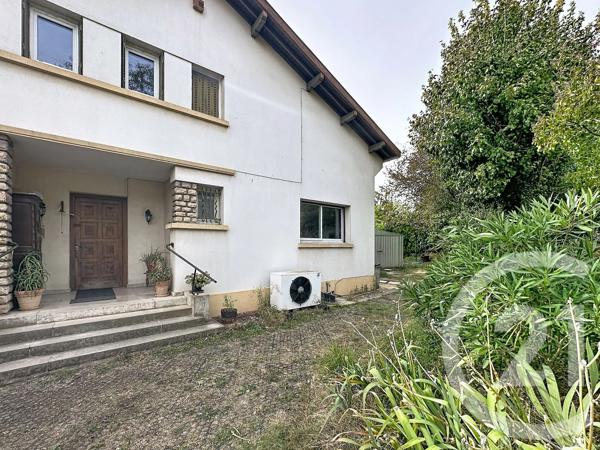 Maison à vendre  6 pièces - 172 m 2   FEYZIN  - 69