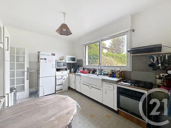 Maison à vendre  6 pièces - 172 m 2   FEYZIN  - 69