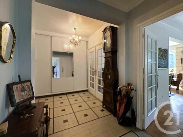 Maison à vendre  6 pièces - 172 m 2   FEYZIN  - 69