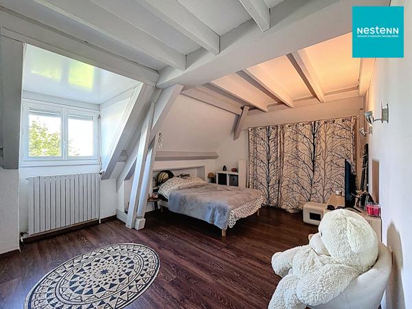 Maison Savigneux 42600 de 171 m² - 5 chambres - avec piscine sur terrain 1300 m² environ